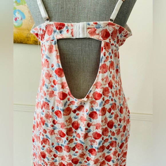 MARILYN MONROE SOFT LINGERIE SLIP WITH PADDED BRA & ADORABLE DETAILS 🌟NWT🌟 - Picture 9 of 15